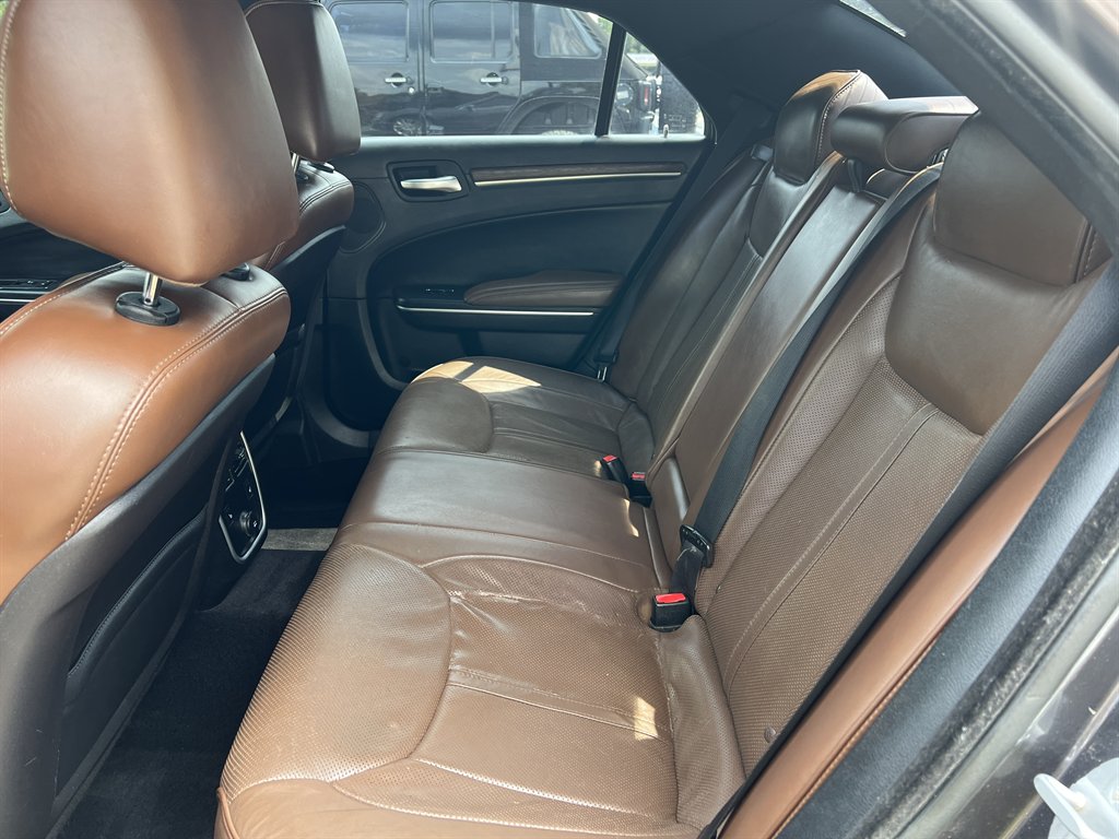 2014 Chrysler 300 - $15,995