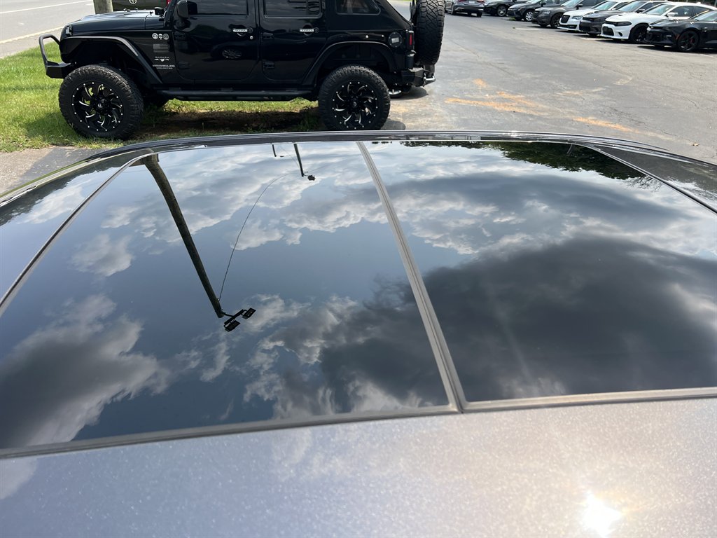 2014 Chrysler 300 - $15,995