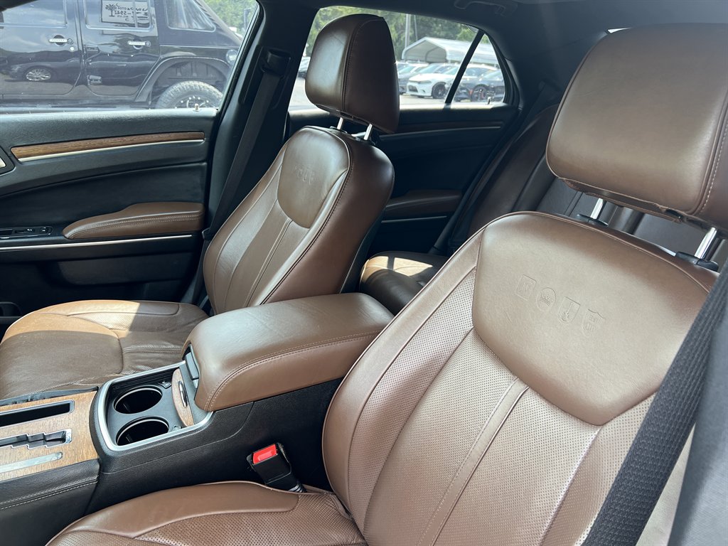 2014 Chrysler 300 - $15,995
