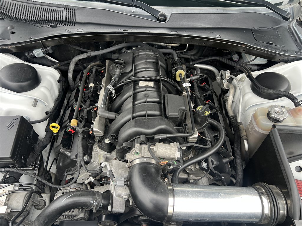 2021 Chrysler 300 - $22,995