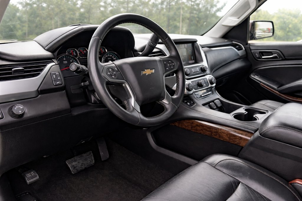 2016 Chevrolet Tahoe - $18,995