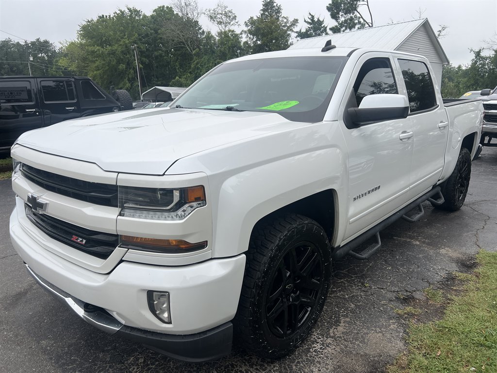 2018 Chevrolet Silverado - $22,995