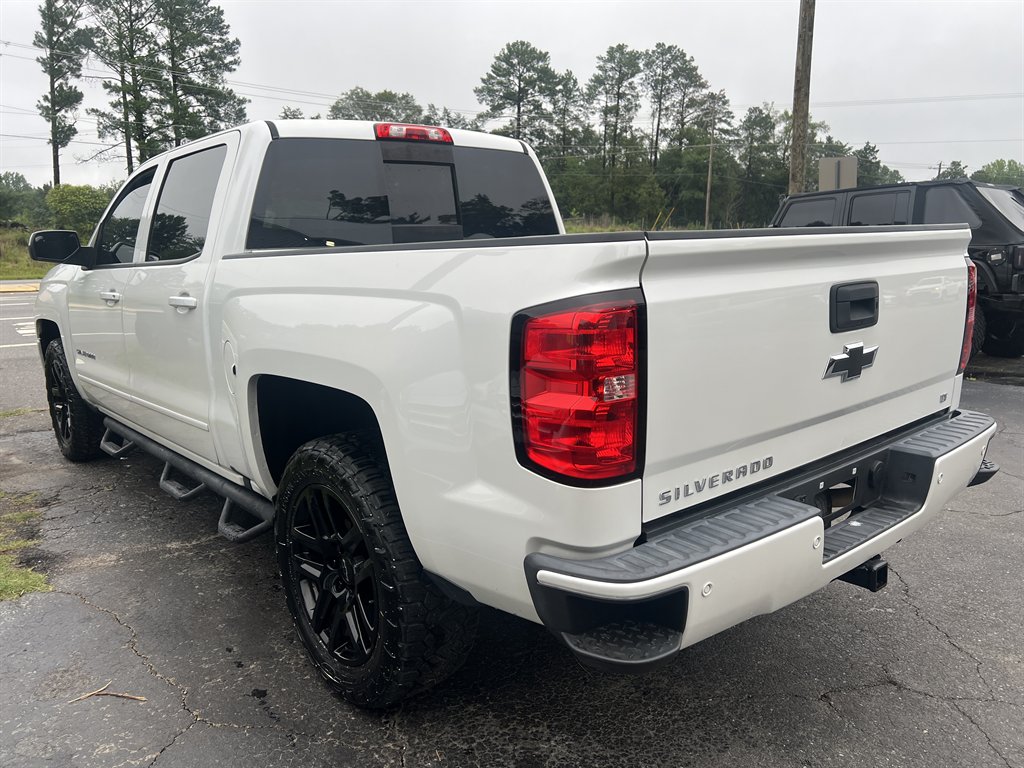 2018 Chevrolet Silverado - $22,995