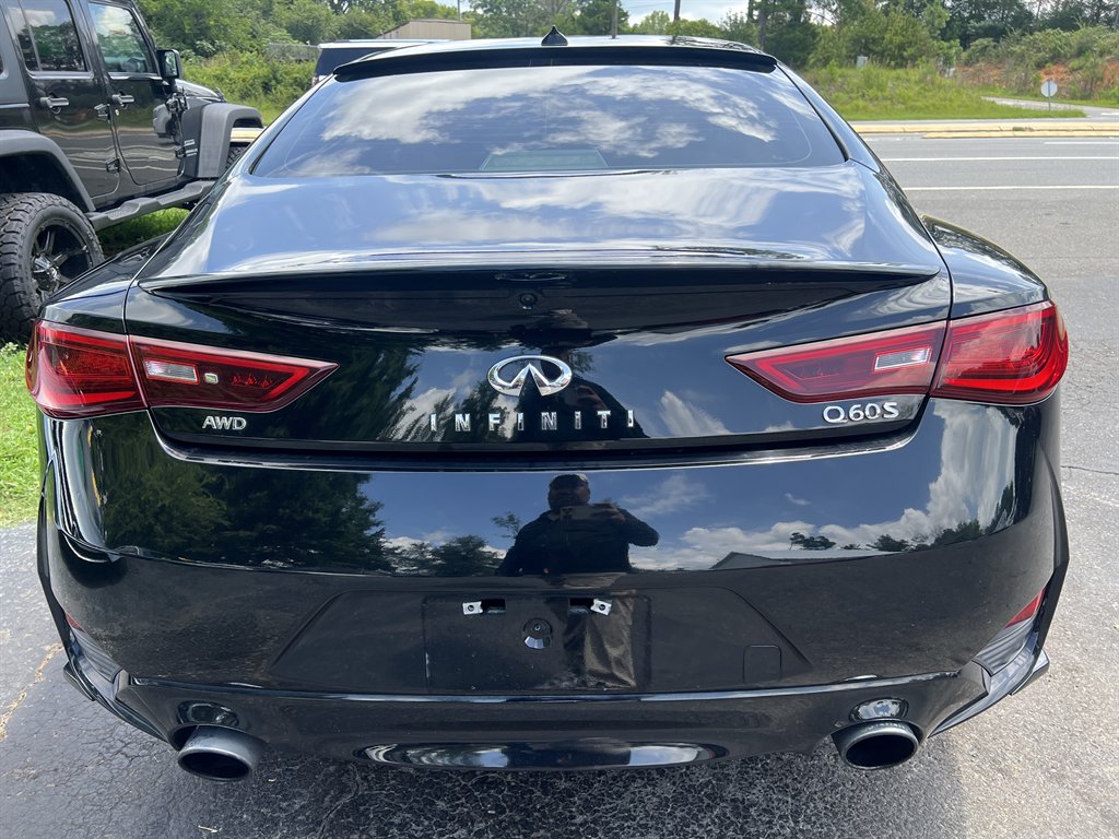 2017 INFINITI Q60 - $23,995