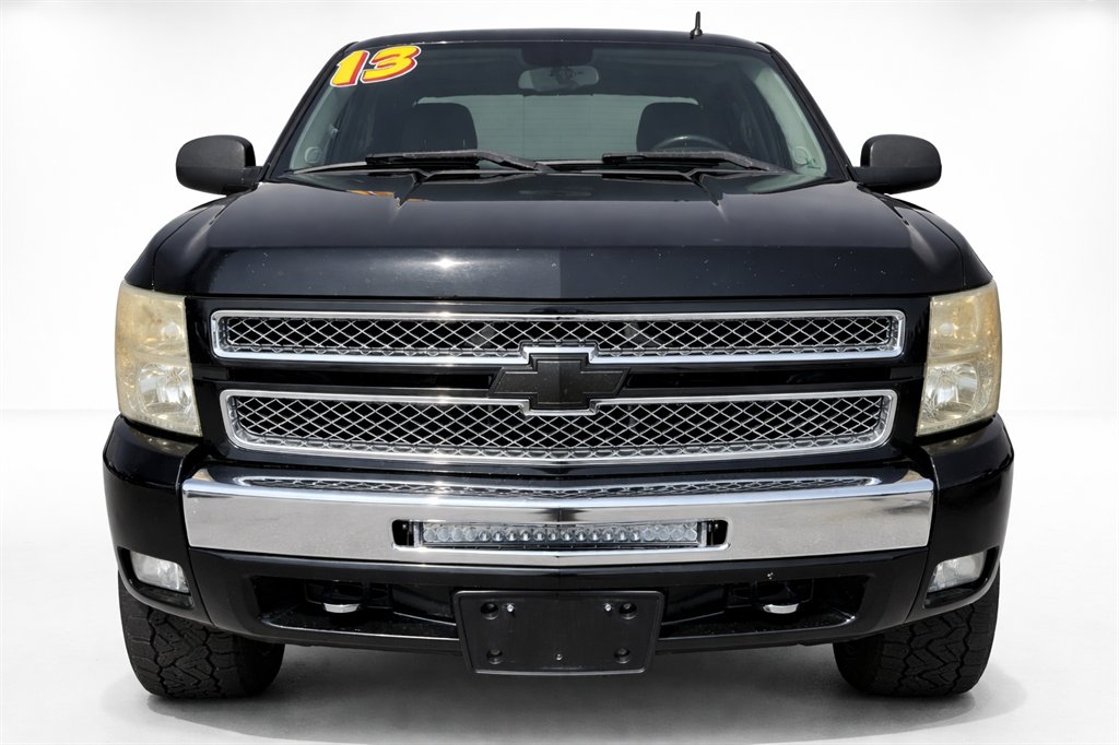 2013 Chevrolet Silverado - $20,995