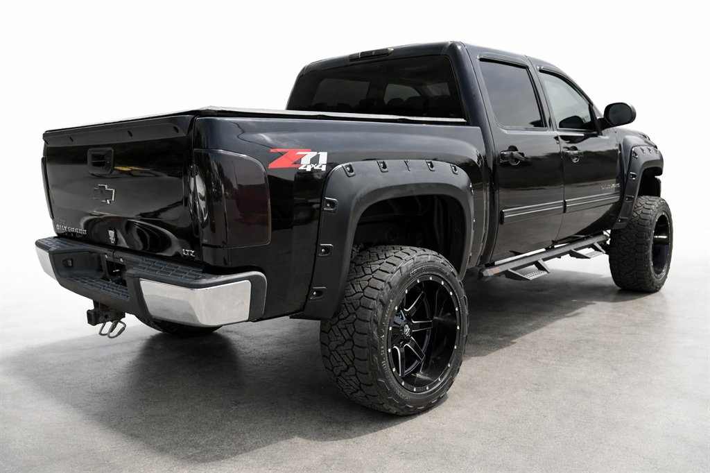 2013 Chevrolet Silverado - $20,995