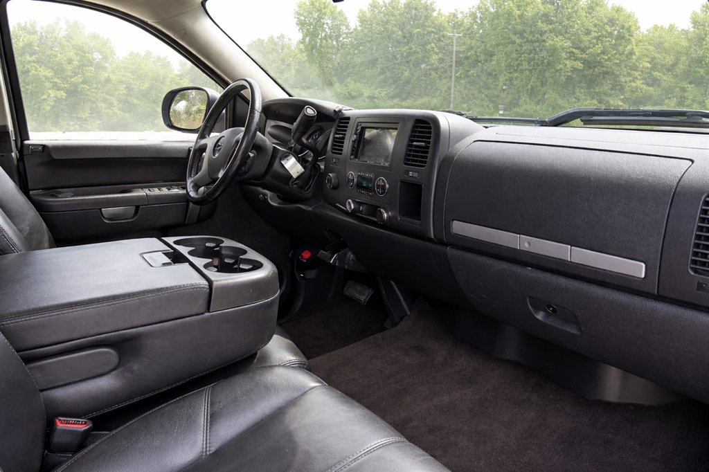 2013 Chevrolet Silverado - $20,995