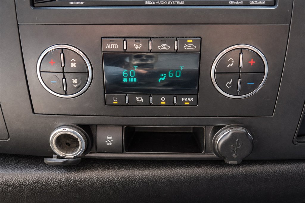 2013 Chevrolet Silverado - $20,995