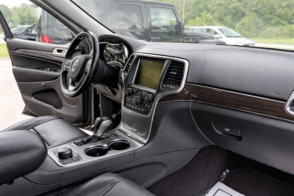 2018 Jeep Cherokee - $18,995