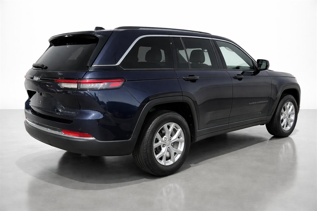 2023 Jeep Cherokee - $22,995