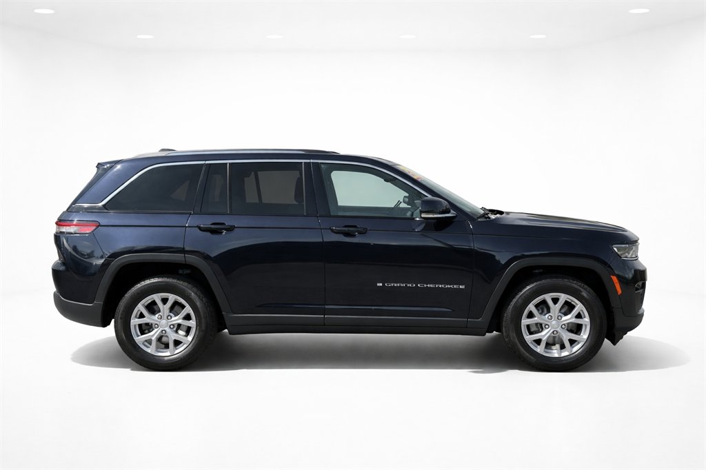 2023 Jeep Cherokee - $22,995