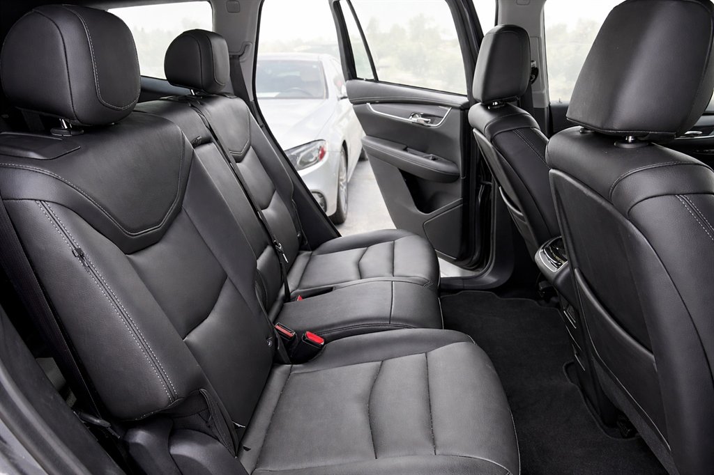 2021 Cadillac XT6 - $27,995