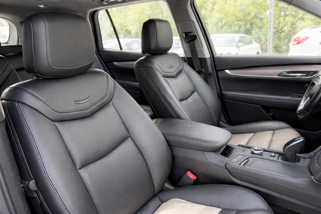 2021 Cadillac XT6 - $27,995