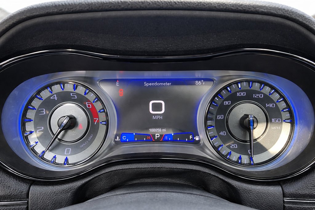2019 Chrysler 300 - $14,995