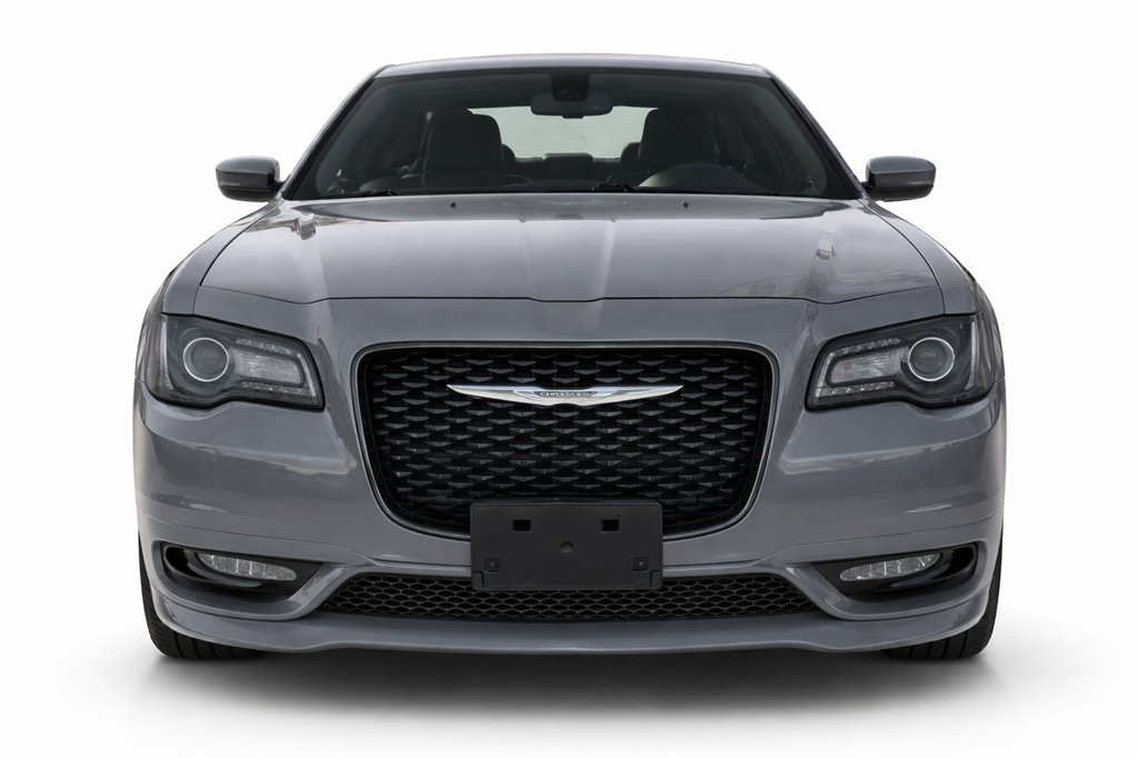 2019 Chrysler 300 - $14,995