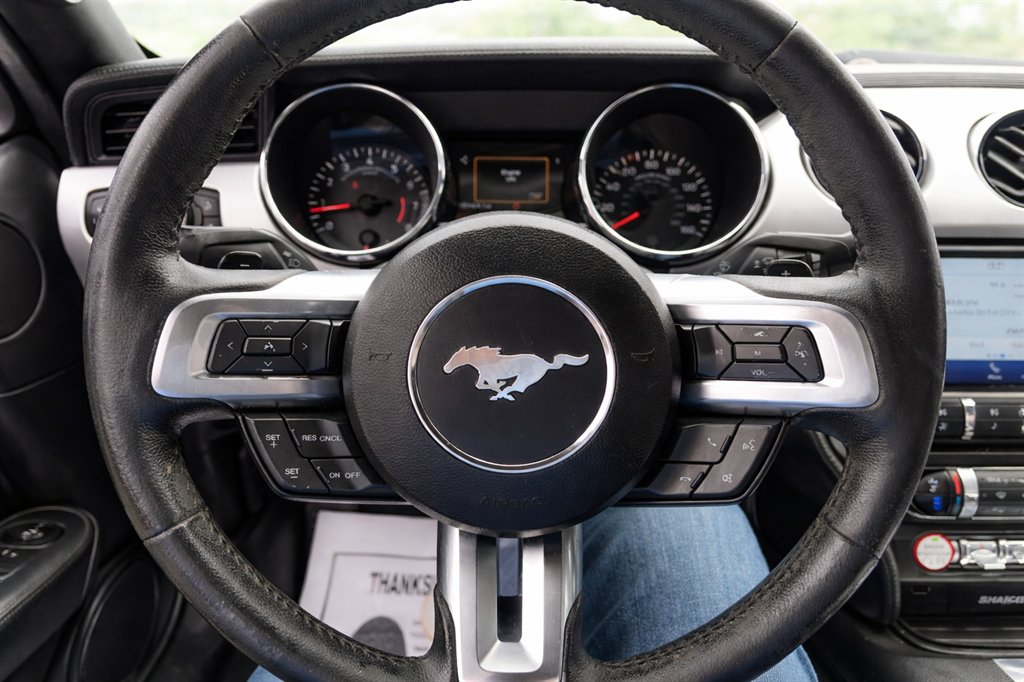 2016 Ford Mustang - $11,995