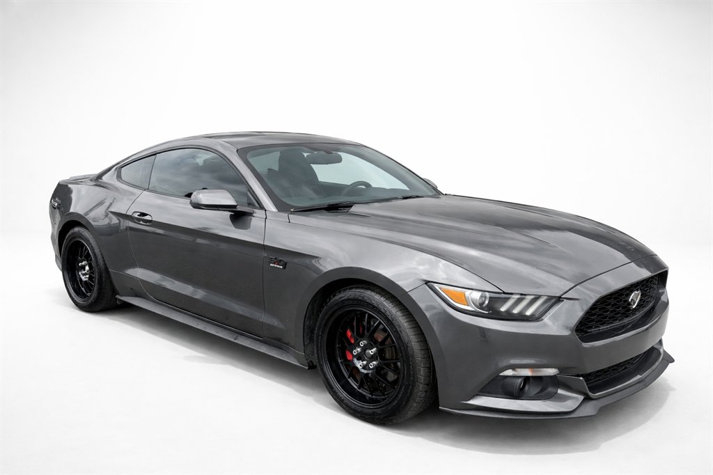 2016 Ford Mustang - $11,995