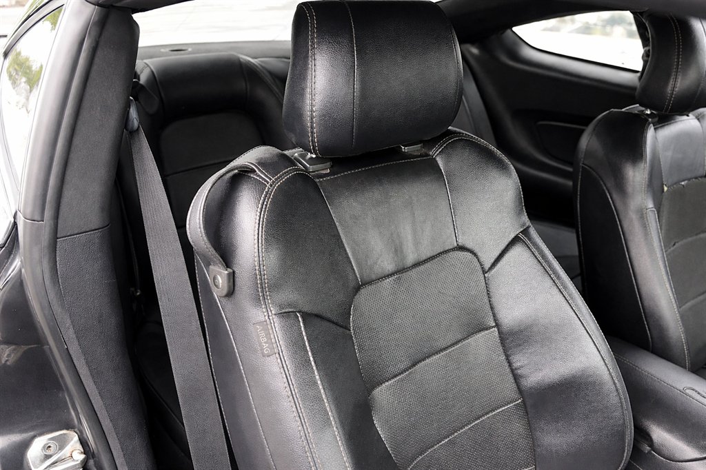 2016 Ford Mustang - $11,995