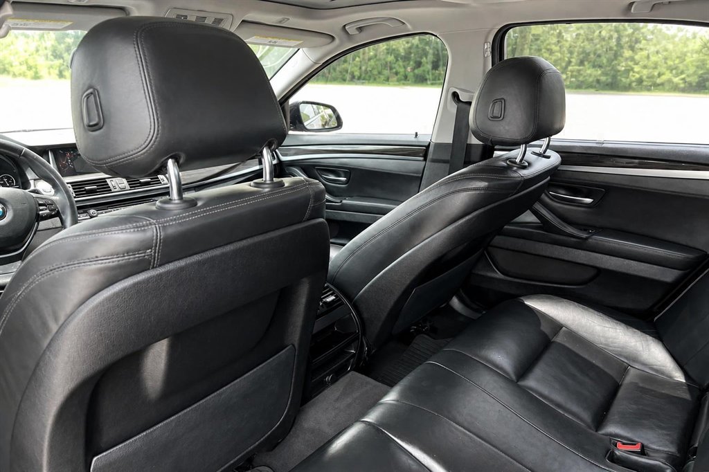 2022 Ford Explorer - $20,995