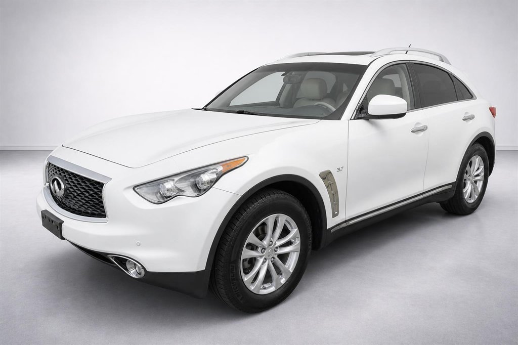 2017 INFINITI QX70 - $12,995