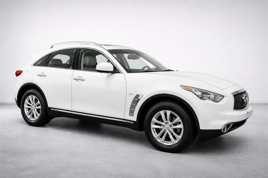 2017 INFINITI QX70 - $12,995