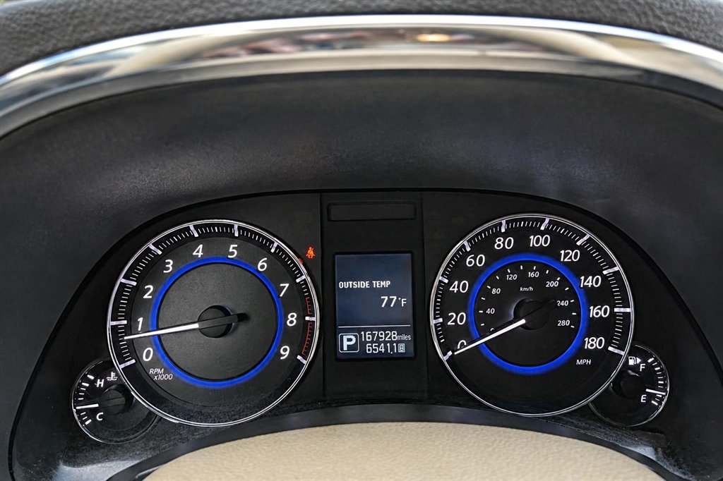 2017 INFINITI QX70 - $12,995