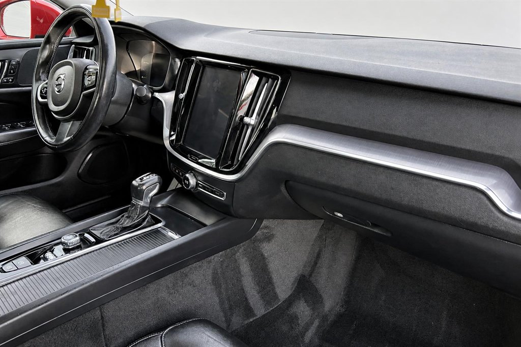 2019 Volvo S60 - $17,995