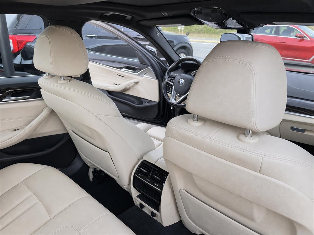2019 BMW 530i - $18,995