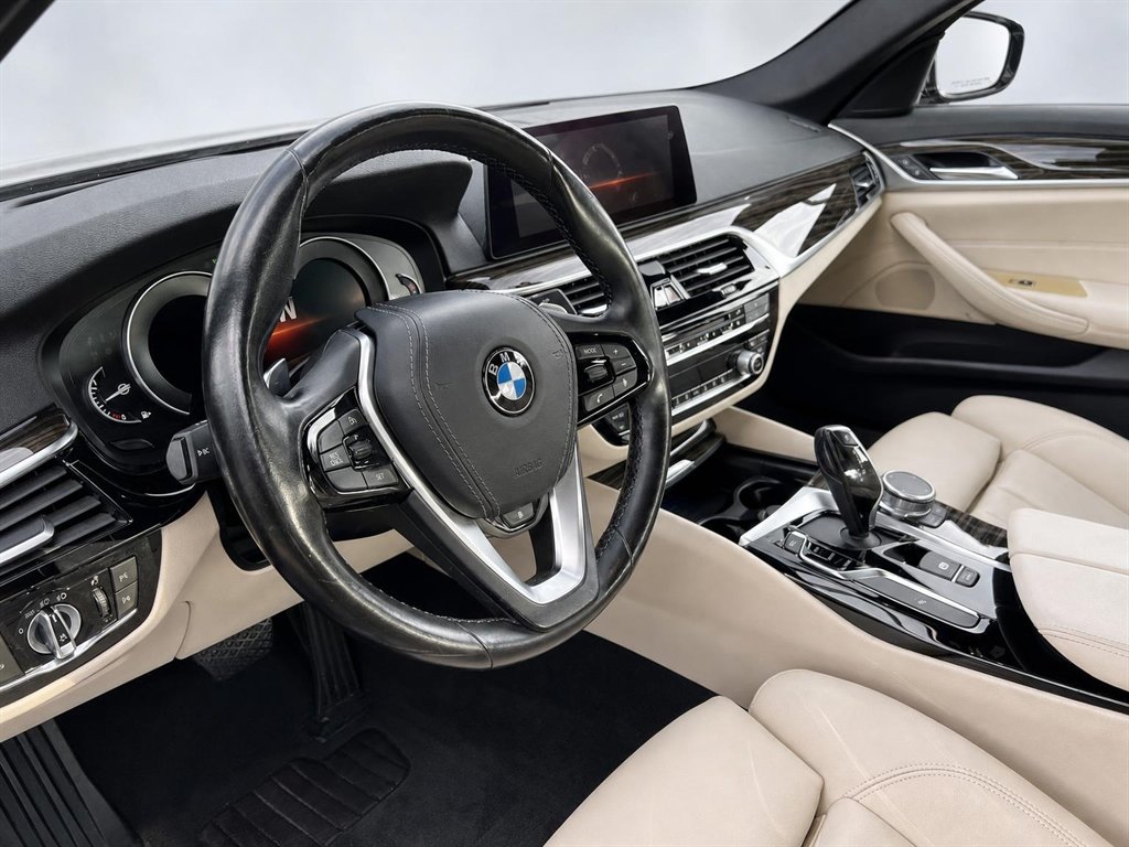 2019 BMW 530i - $18,995