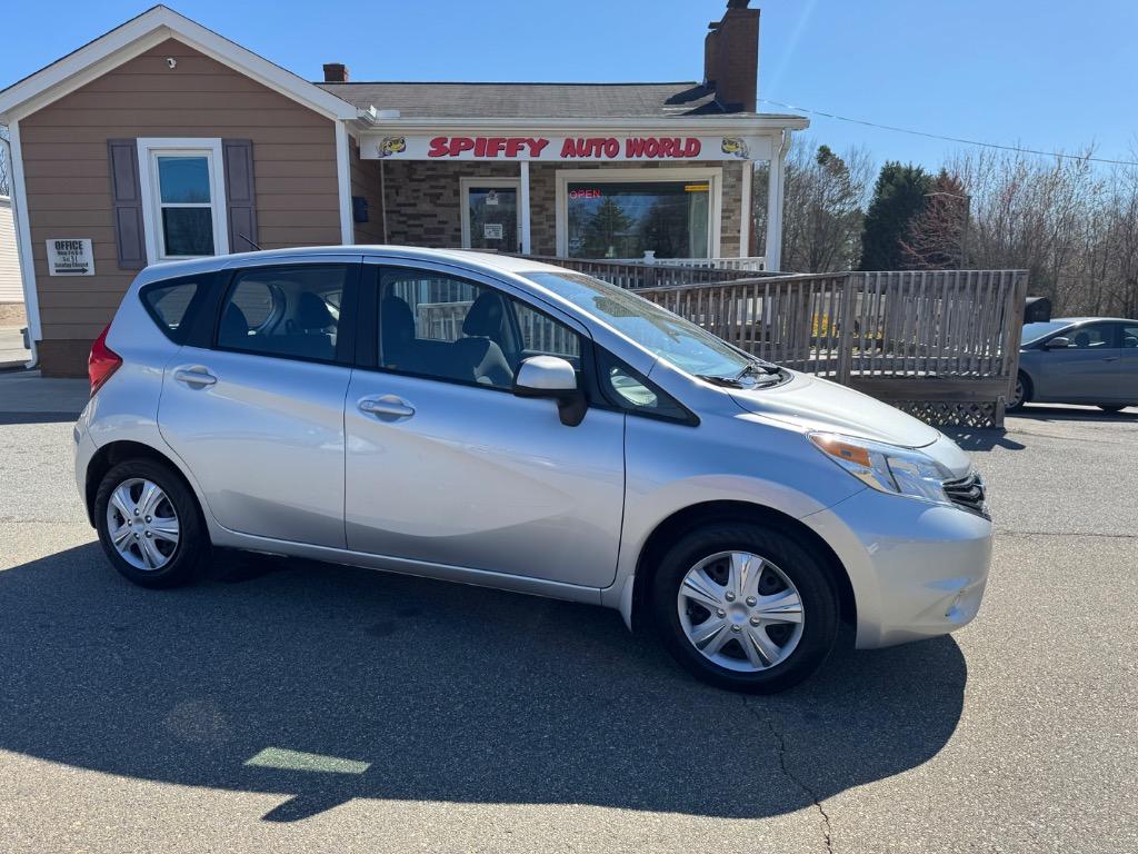 2013 Nissan Versa 1.6 S photo