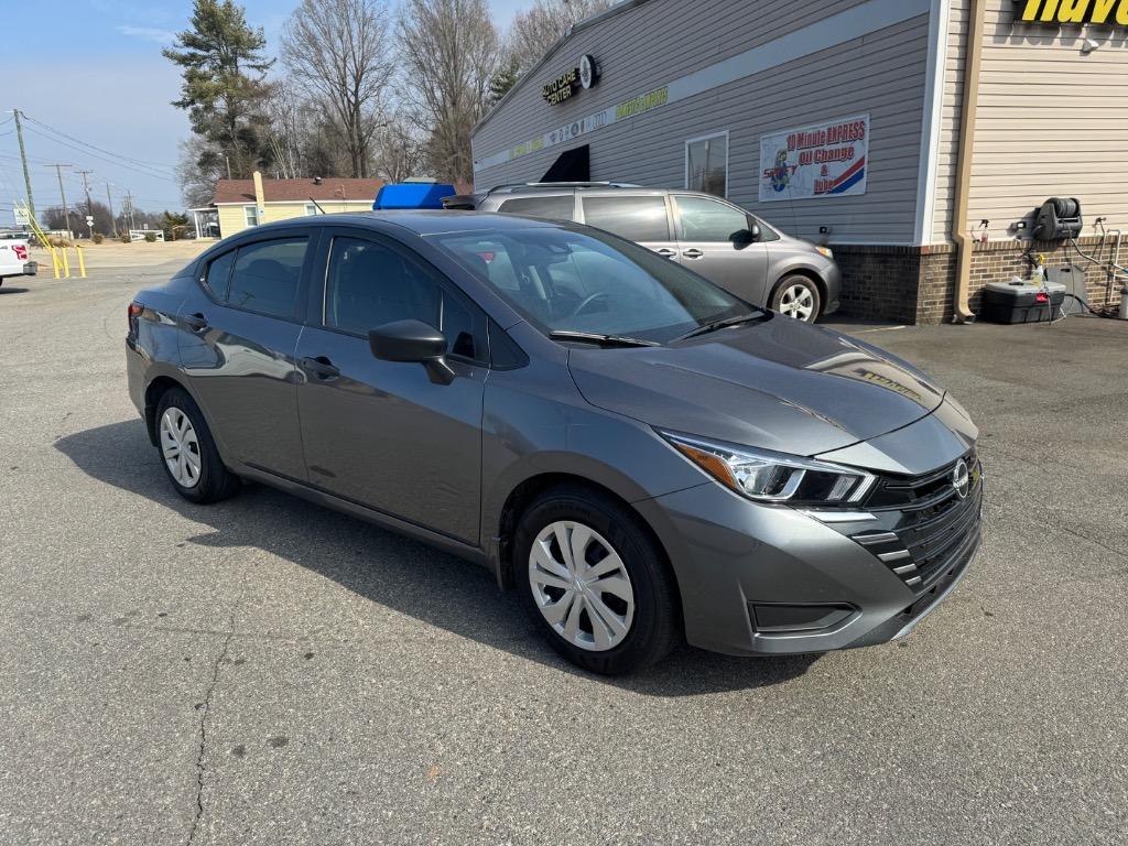 2024 Nissan Versa S photo