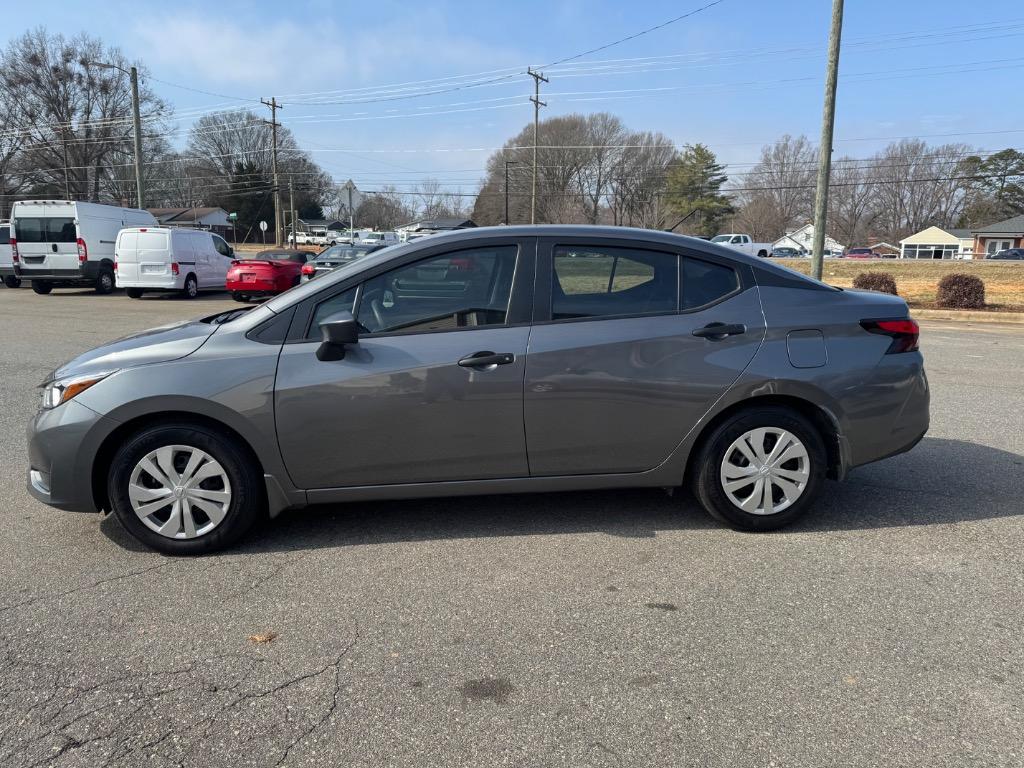 2024 Nissan Versa S photo