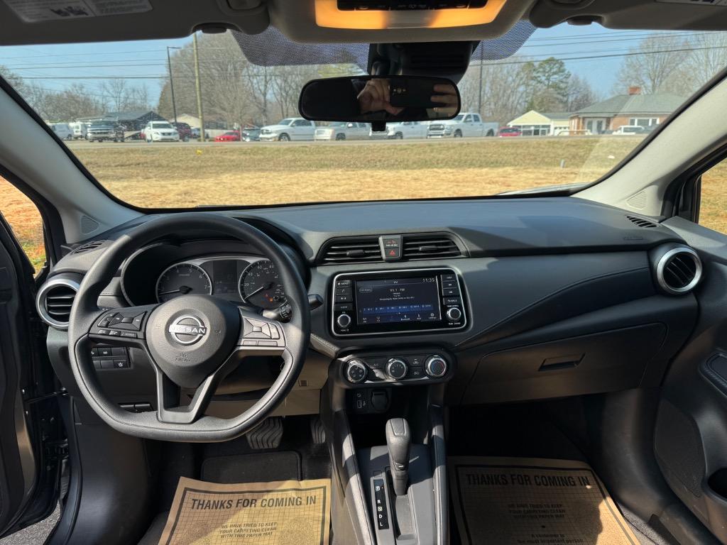 2024 Nissan Versa S photo