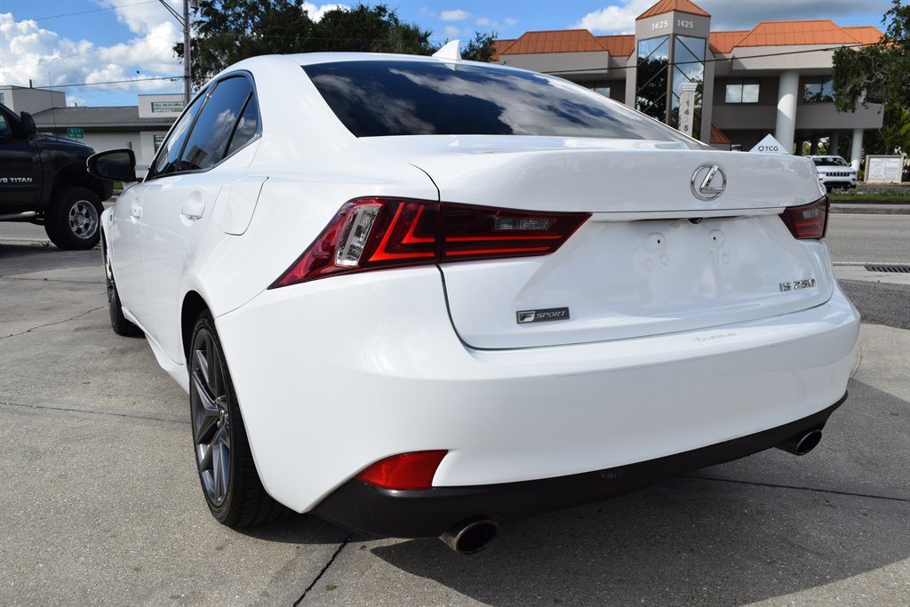 2015 Lexus IS 250 photo