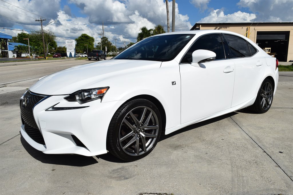 2015 Lexus IS 250 photo