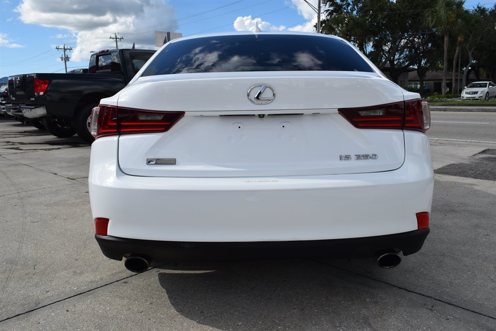 2015 Lexus IS 250 photo