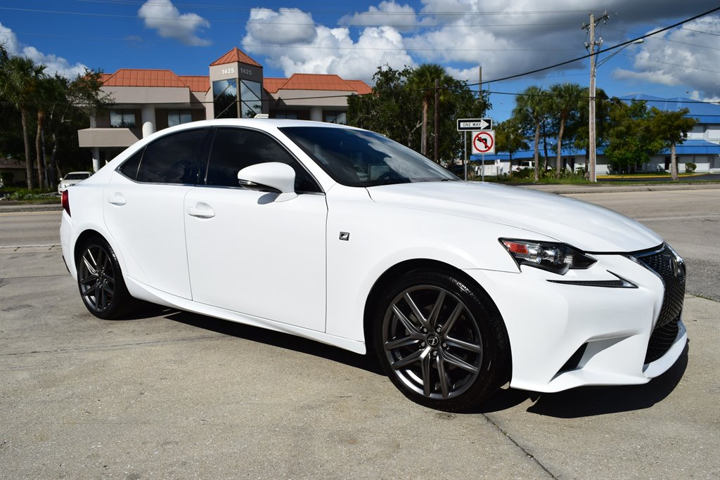 2015 Lexus IS 250 photo