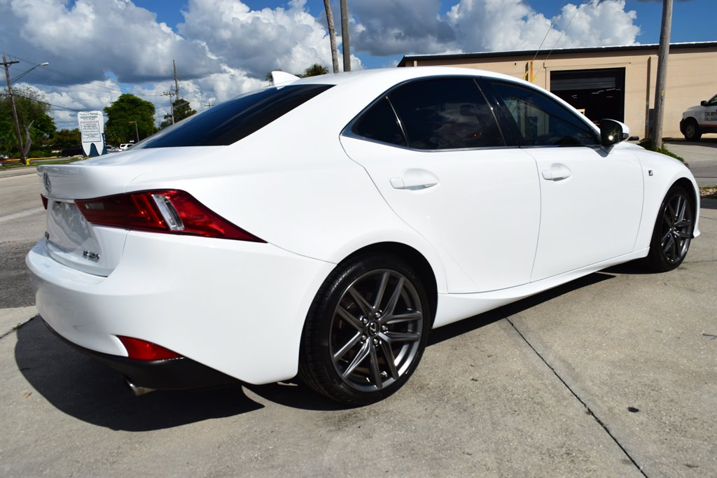 2015 Lexus IS 250 photo