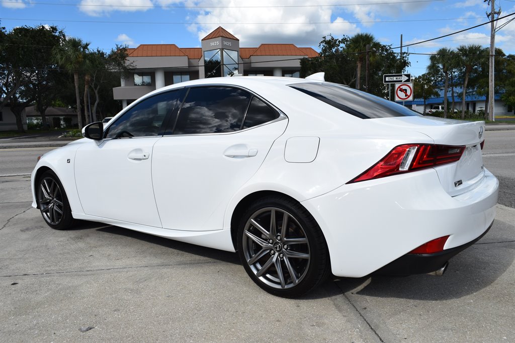 2015 Lexus IS 250 photo