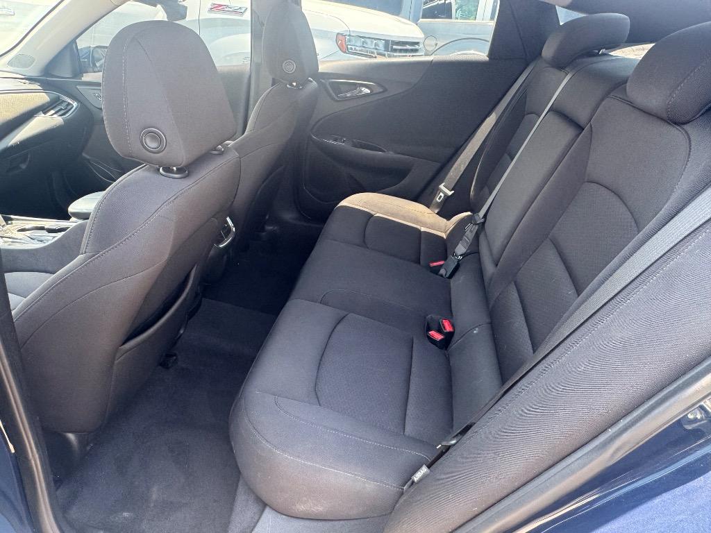 2020 Chevrolet Malibu - $13,995