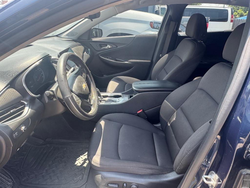 2020 Chevrolet Malibu - $13,995