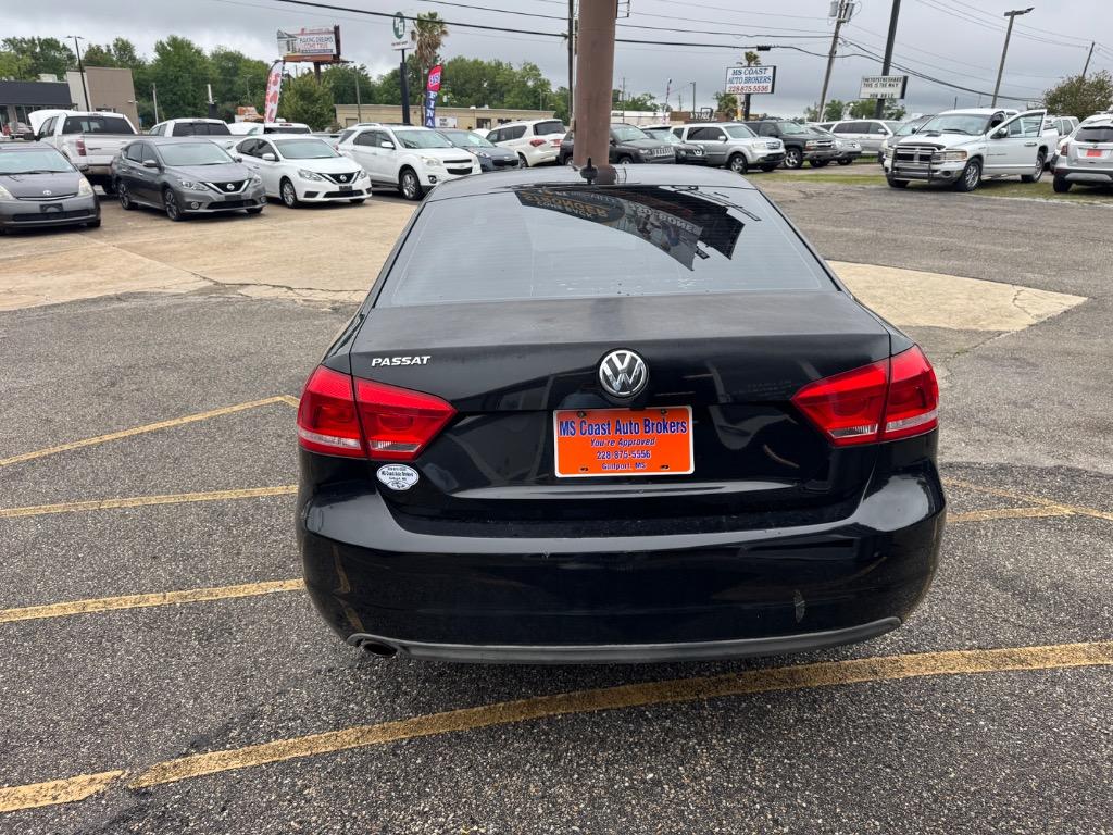 2015 Volkswagen Passat - $8,400
