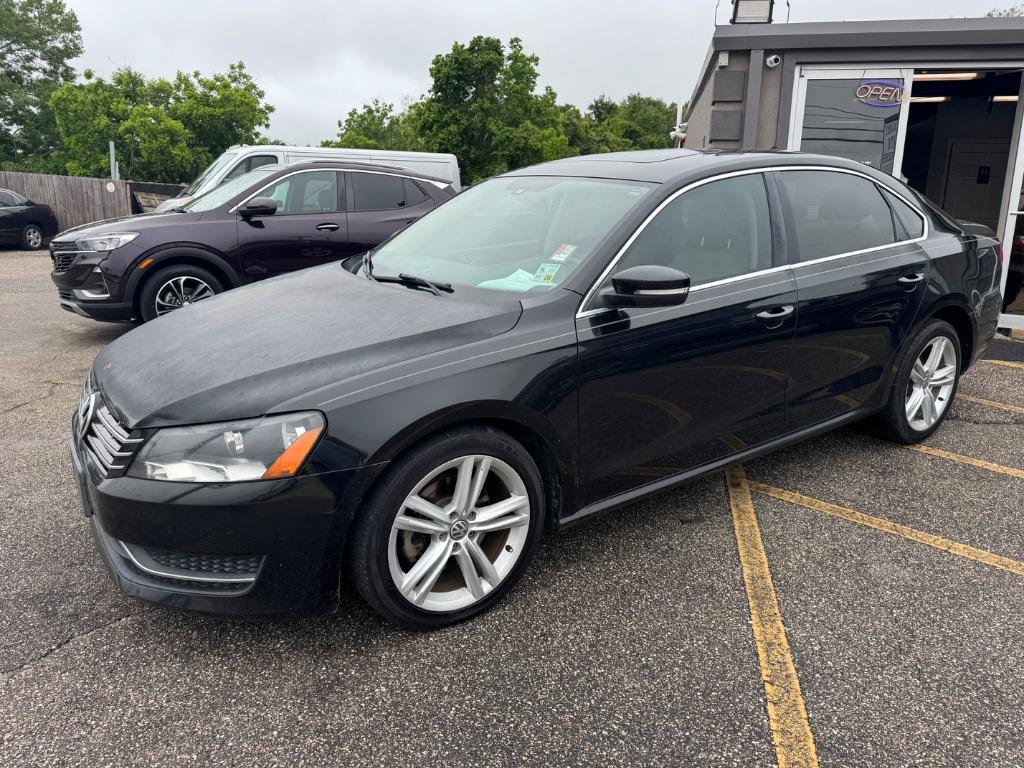 2015 Volkswagen Passat - $8,400
