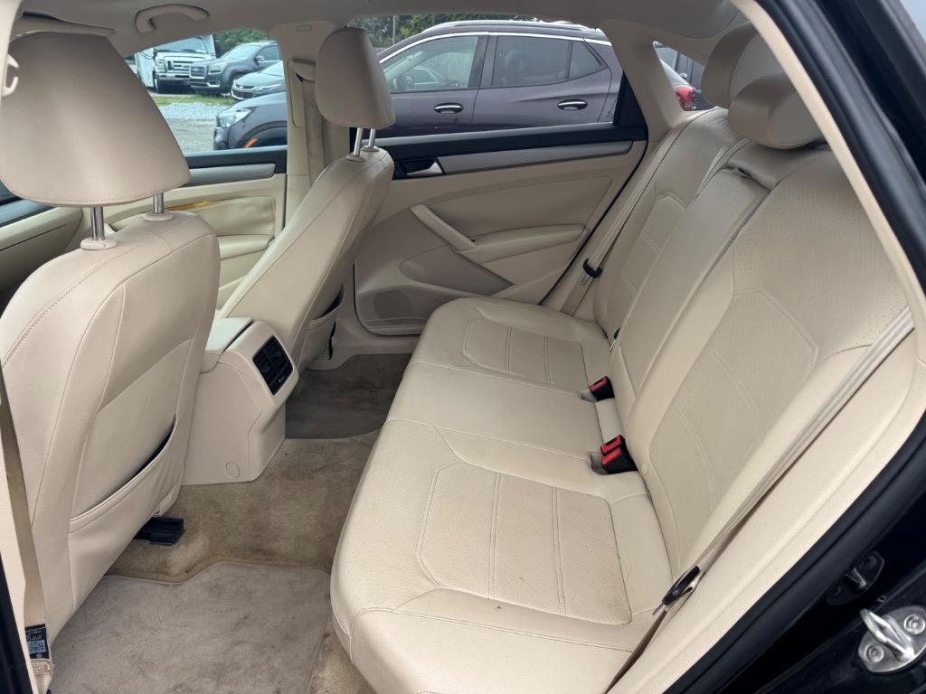 2015 Volkswagen Passat - $8,400