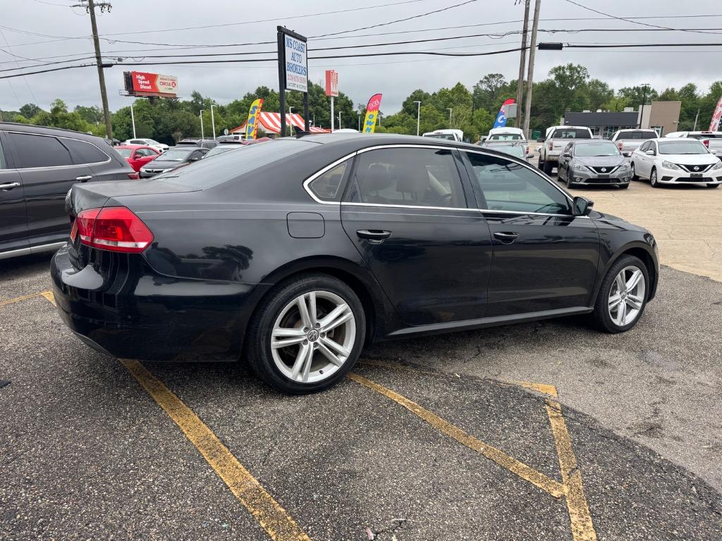 2015 Volkswagen Passat - $8,400