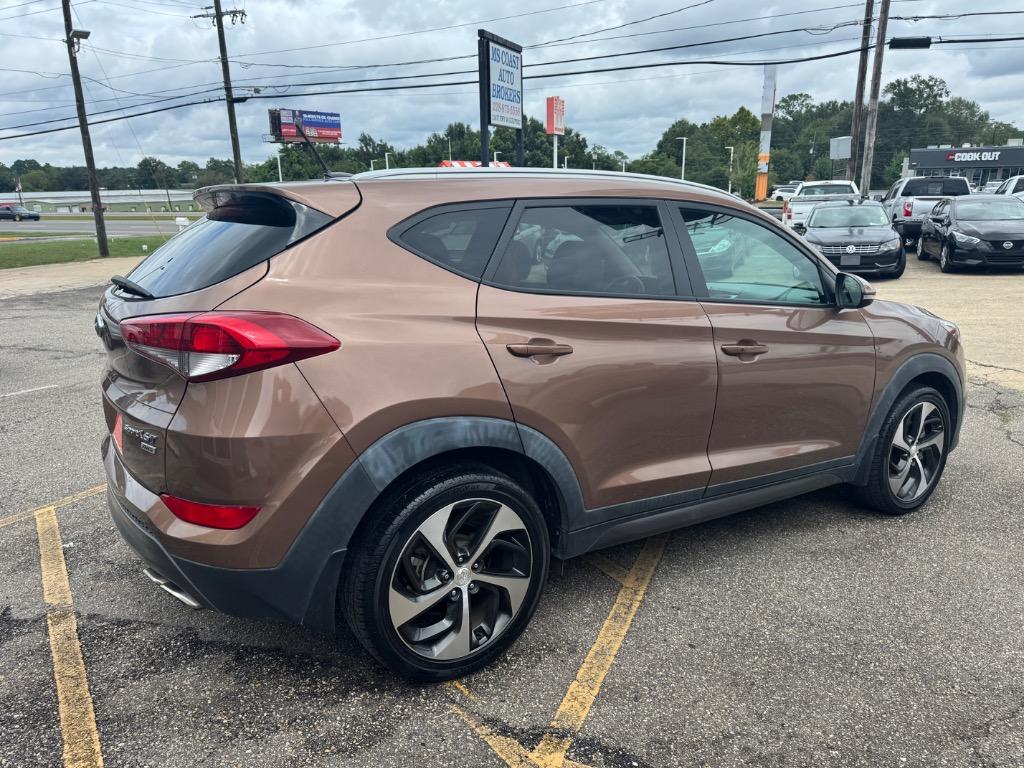2016 Hyundai Tucson - $12,800