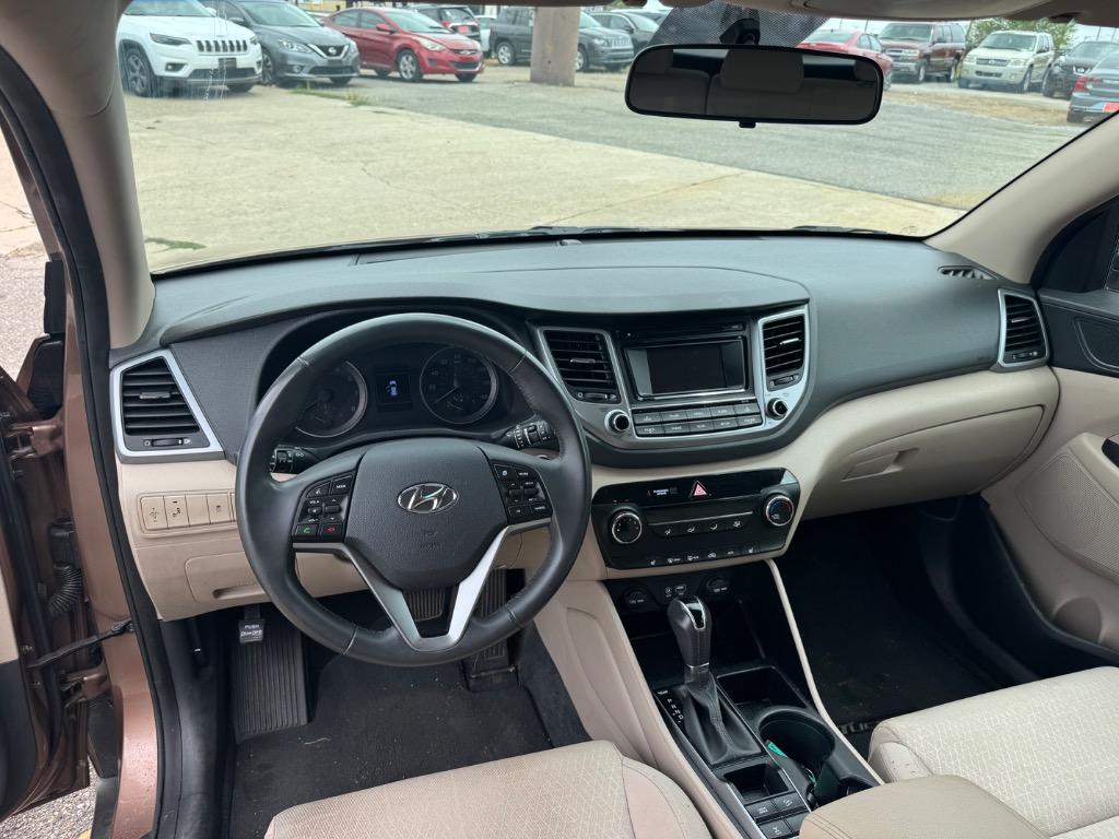 2016 Hyundai Tucson - $12,800