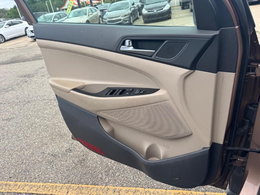 2016 Hyundai Tucson - $12,800