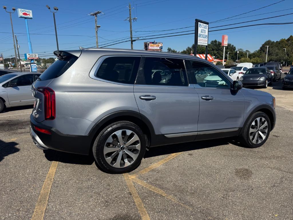 2020 Kia Telluride - $17,995