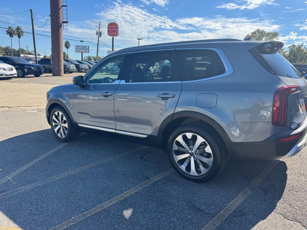 2020 Kia Telluride - $17,995